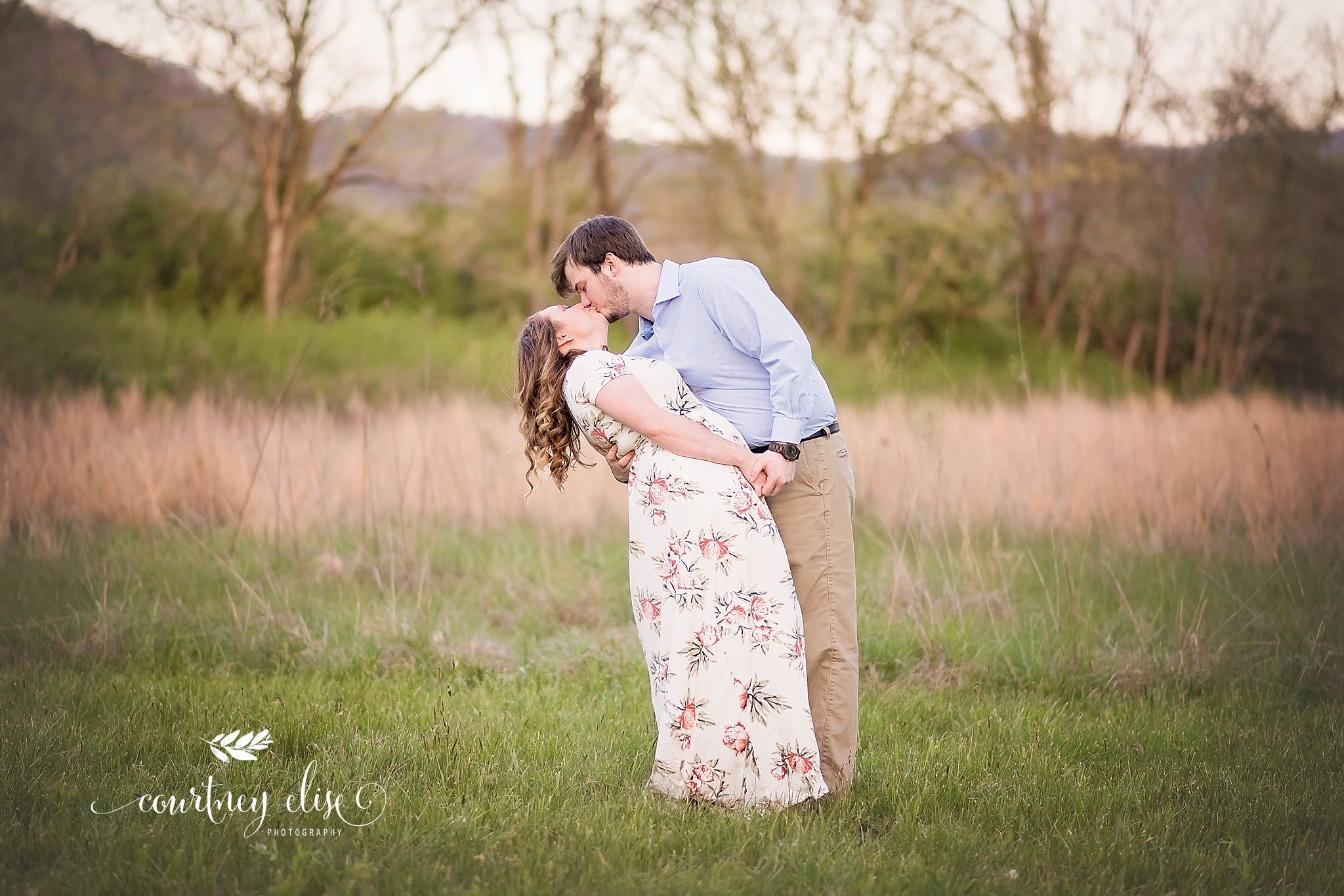 engagement photographer pigeon forge tn