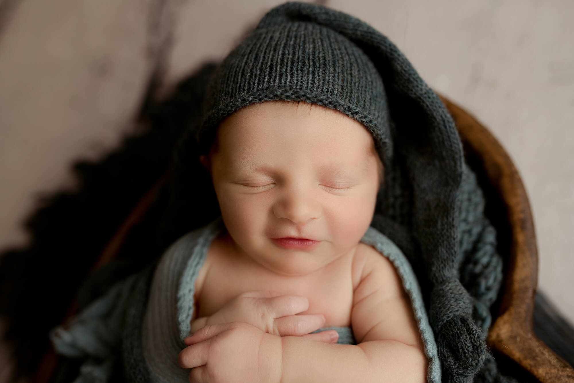 best newborn photographer near me